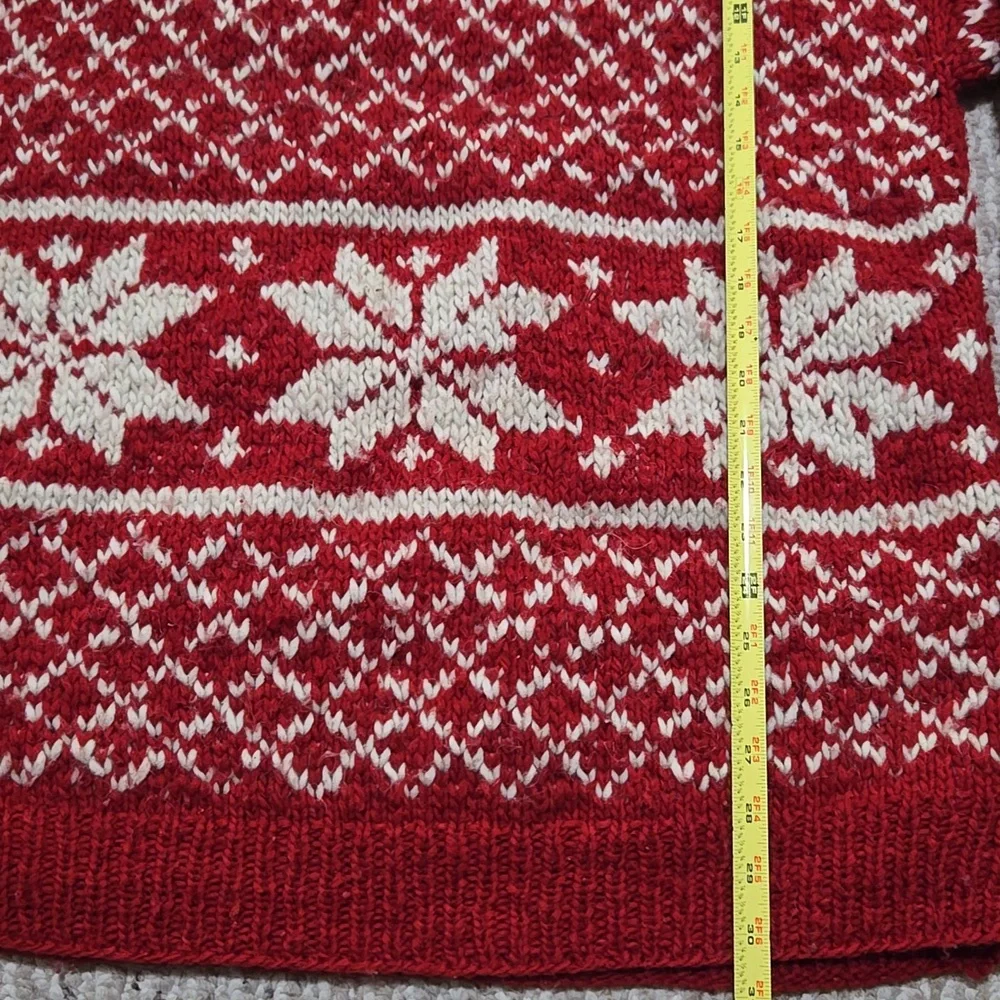 VINTAGE Red Snowflake Pattern Wool Sweater - Picture 8 of 13